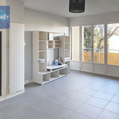 Appartement 1 pièces 660 €