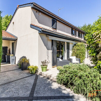 Maison 7 pièces 520000 €