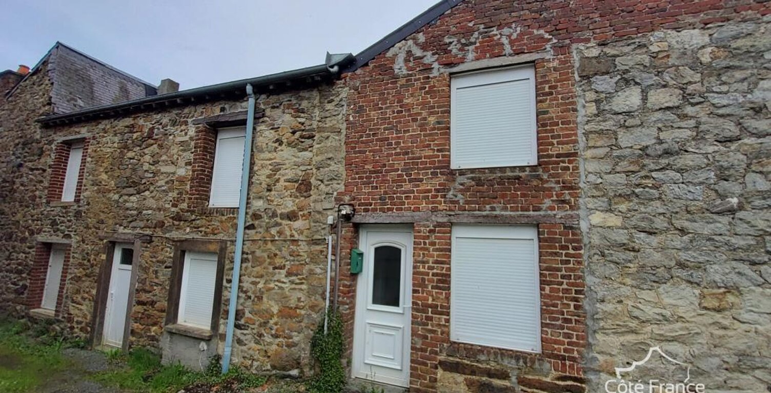 Hargnies 08 Ardennes. Un ensemble d'un gite avec jardin et d — photo 1