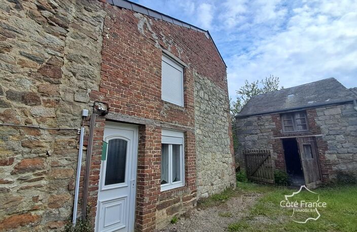 Hargnies 08 Ardennes. Un ensemble d'un gite avec jardin et d — photo 2
