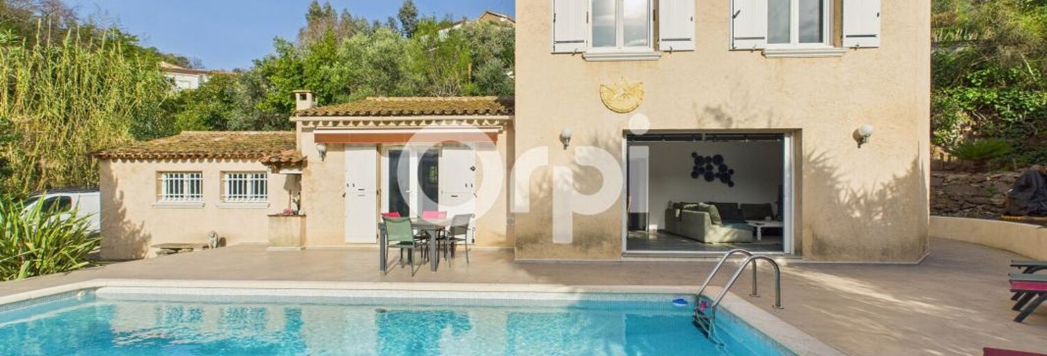 Maison 5 Pièces 115 m² à vendre à Les Adrets-de-l'Estérel (83600)