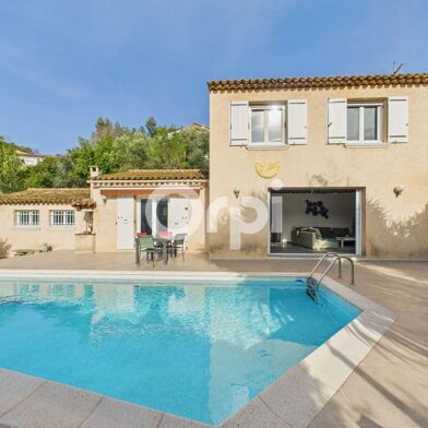 Maison 5 pièces 699000 €