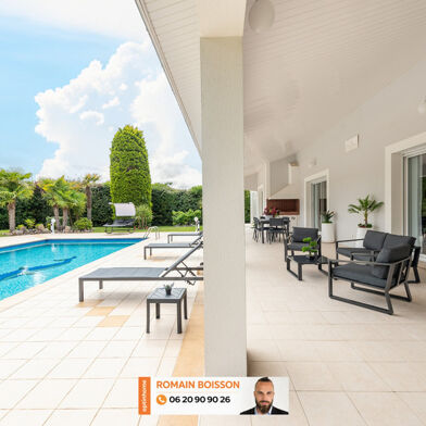 Maison 7 pièces 718000 €