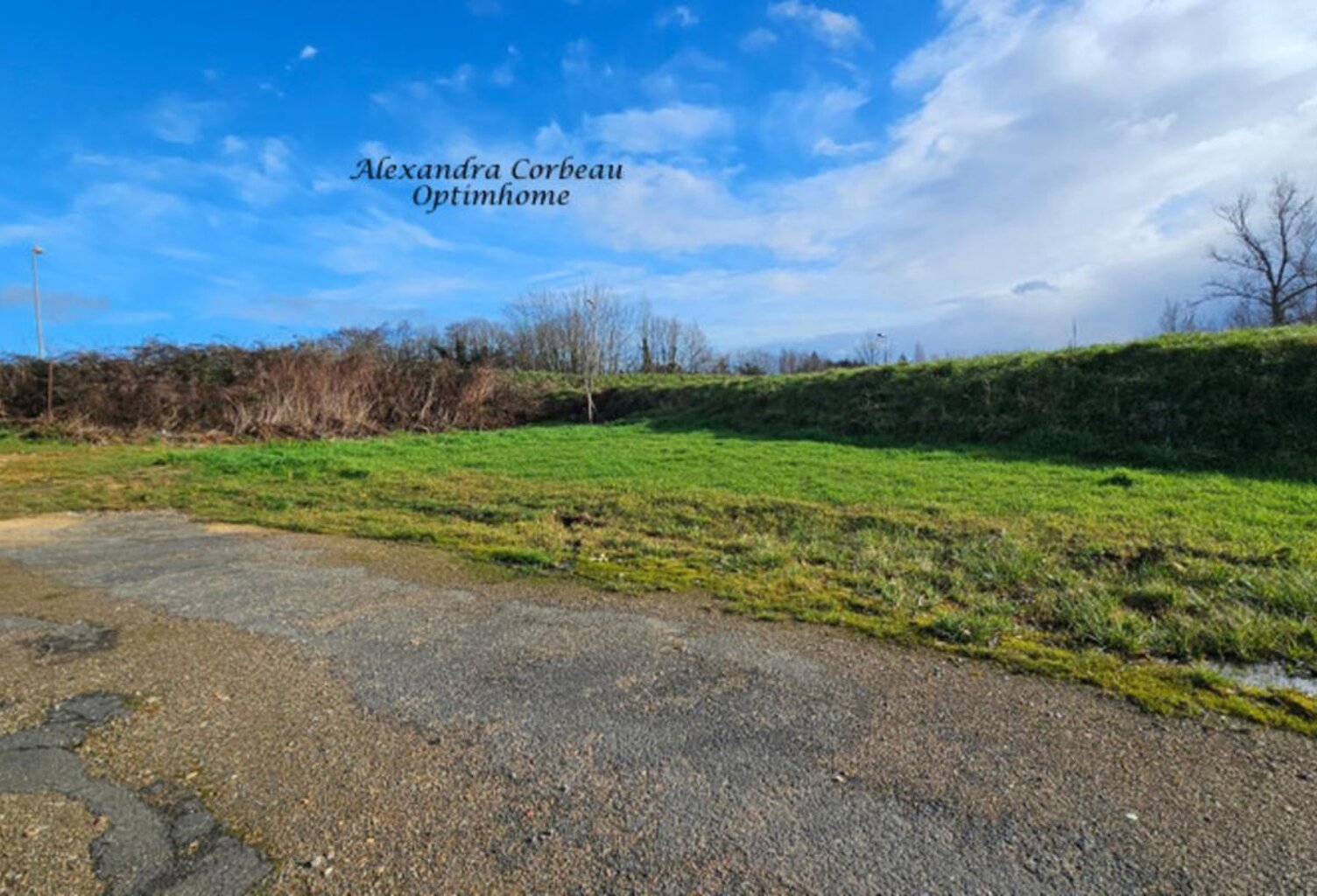 Terrain viabilisé TOURS (37) — photo 1