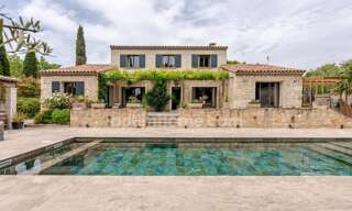 Maison 6 Pièces 257 m² à vendre à Paradou (13520)