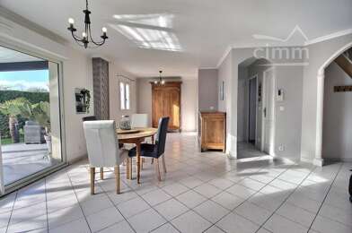 Maison 6 pièces 346200 €