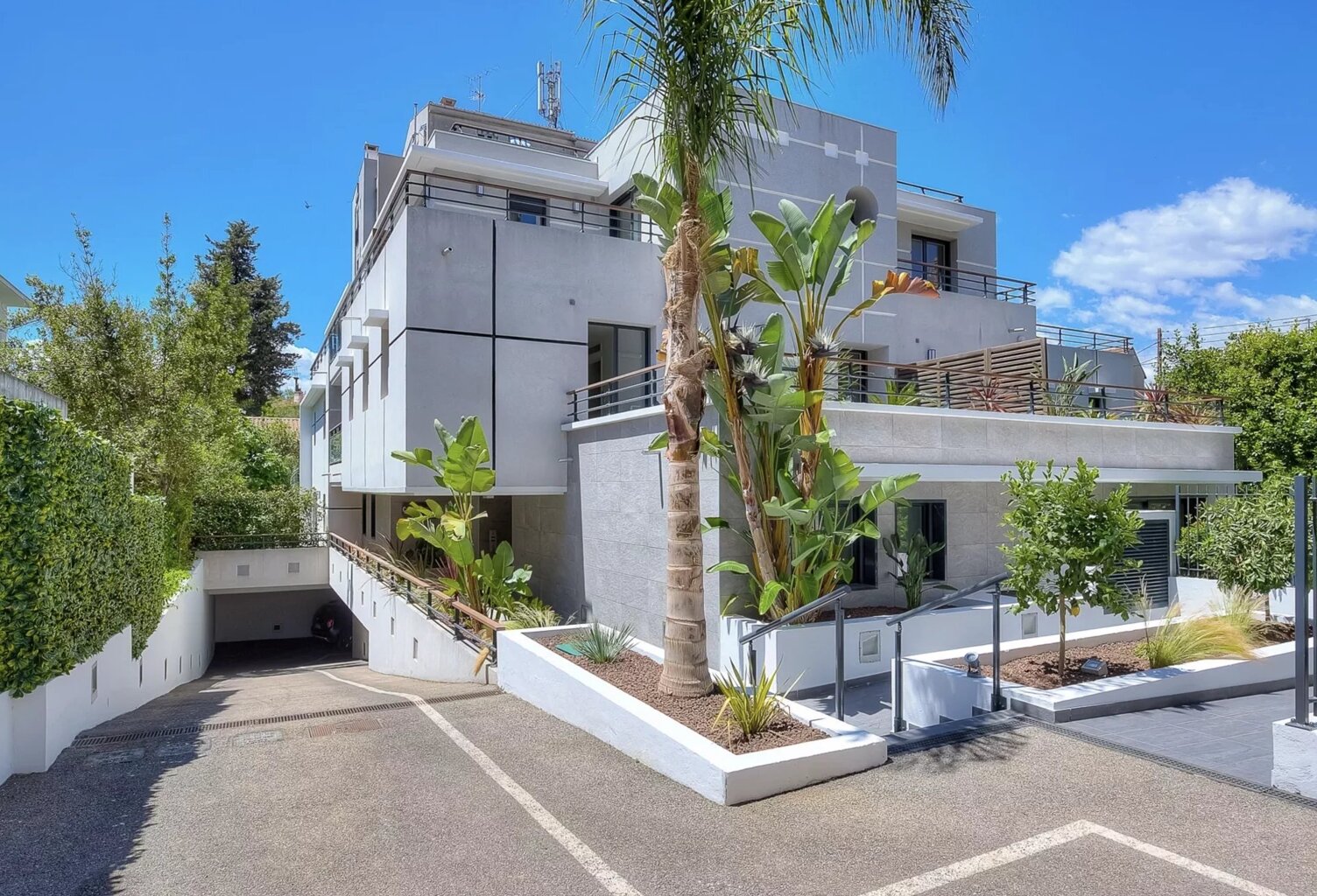 CANNES — MONTFLEURY | ÉLÉGANCE ET PRESTIGE À VENDRE — SUPERBE 2 — photo 1