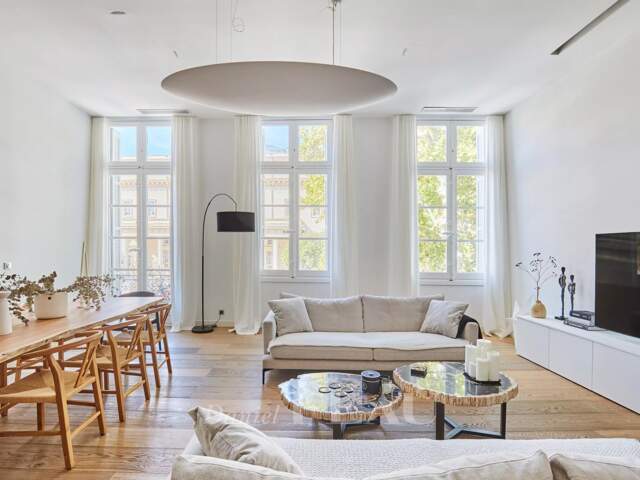 Aix-en-Provence - Appartement dans très bel Hôtel Particulier XV — photo du bien