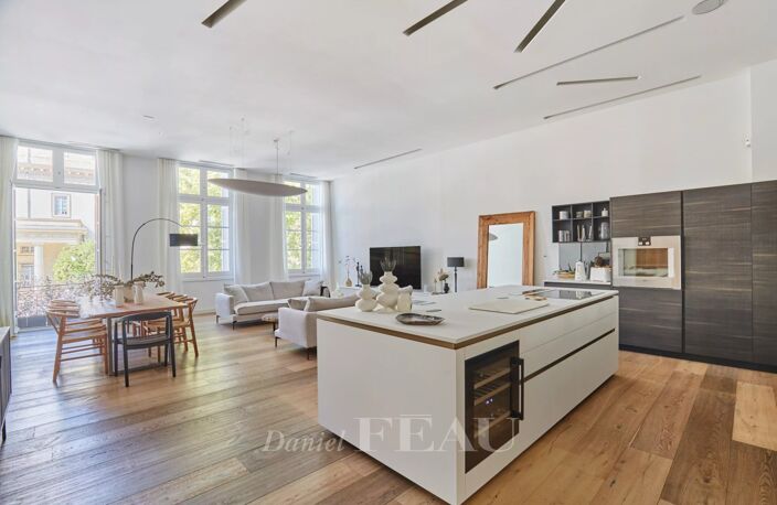 Aix-en-Provence - Appartement dans très bel Hôtel Particulier XV — photo 2