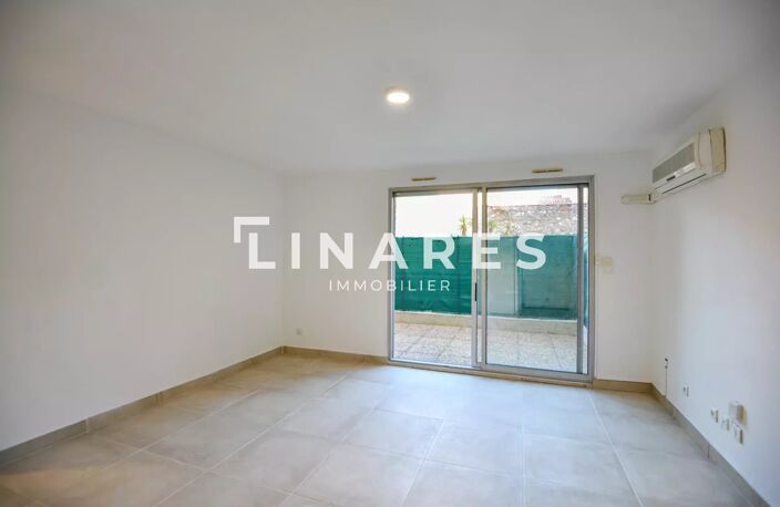 HUSSARDS - Appartement T2 40m2 - Terrasse 19m2 - Box - 13005 Bai — photo 4