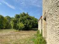 Pérignac, ensemble de deux maisons anciennes à rénover avec terrain — photo 2