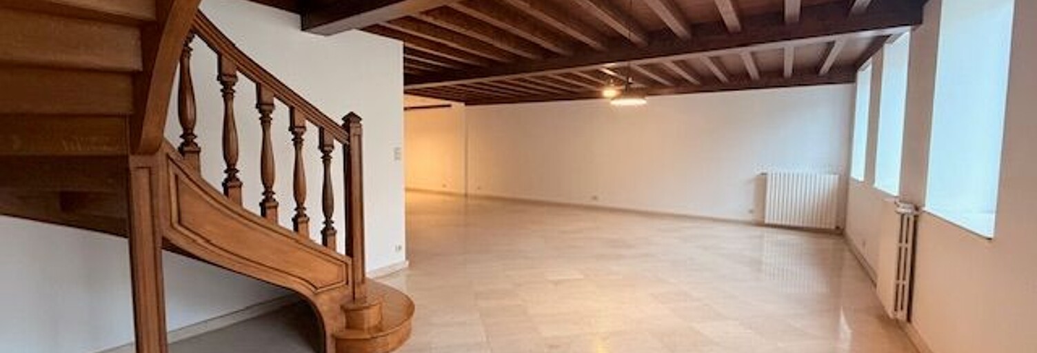 Appartement 4 Pièces 157 m² à louer à Saint-Genis-Laval (69230)