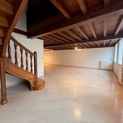 Appartement 4 pièces 1317 €