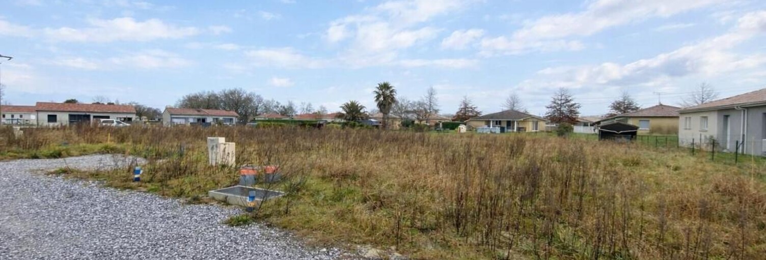 Terrain  642 m² à vendre à Pomarez (40360)