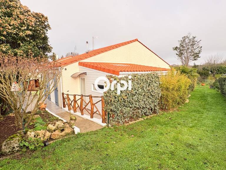 Maison 4 pièces - 90 m² à MARENNES — photo 1