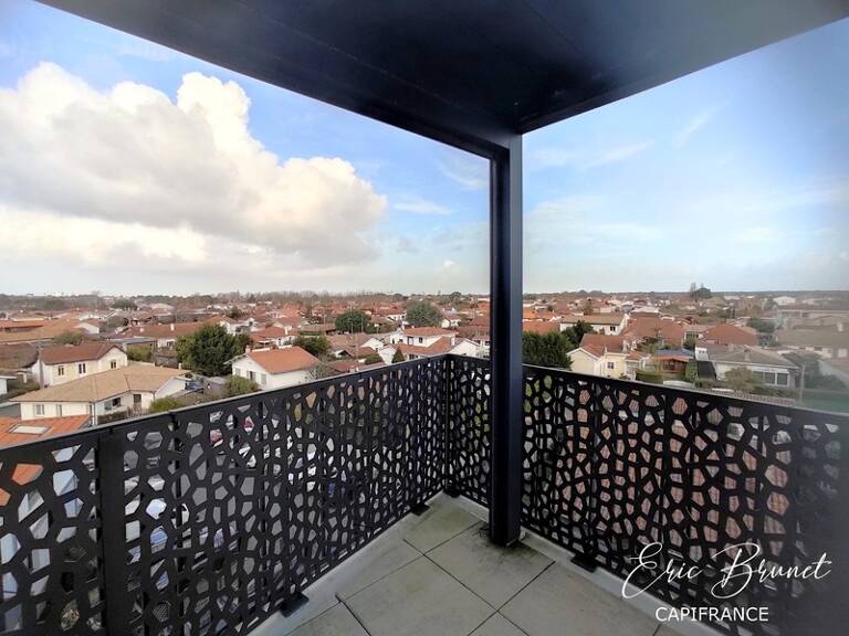 La Teste-de-Buch – Appartement d’exception en plein cœur de ville avec double terrasse de 43 m² - un garage fermé et 2 parkings — photo 1