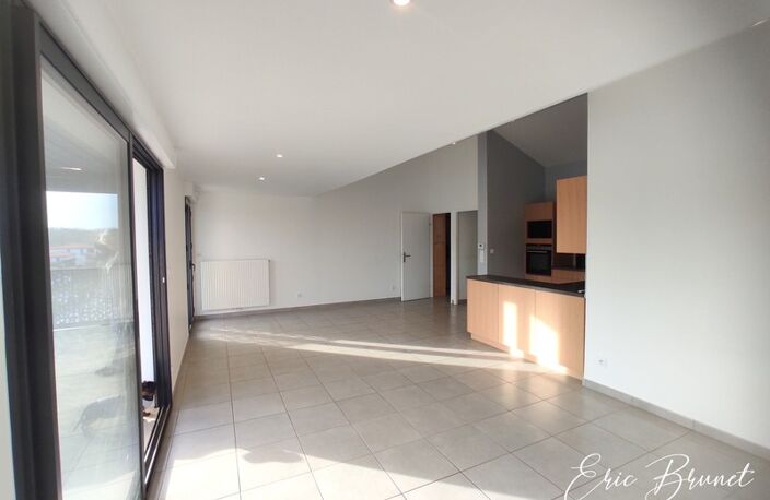 La Teste-de-Buch – Appartement d’exception en plein cœur de ville avec double terrasse de 43 m² - un garage fermé et 2 parkings — photo 3