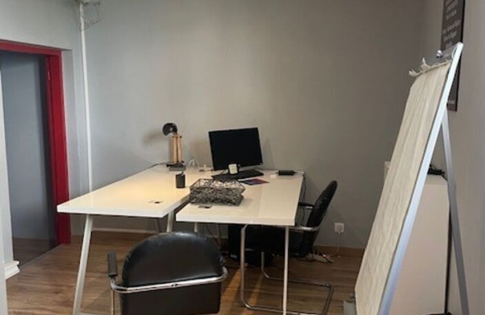 Local/bureau à louer TARBES (65) — photo 3