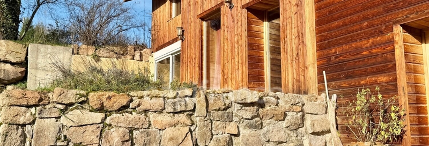 Maison 8 Pièces 220 m² à vendre à Renaison (42370)