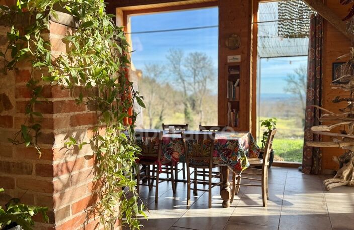 MAISON DE 220 M2, RÉNOVÉE EN 2014, TERRAIN DE 6 HA, 4 CHAMBRES, SALLE DE JEUX, 3 PUITS, ÉTANG, ASSAINISSEMENT AUX NORMES À VENIR, POMPE À CHALEUR DE 2016 AVEC CHAUFFAGE AU SOL, FIBRE OPTIQUE — photo 3