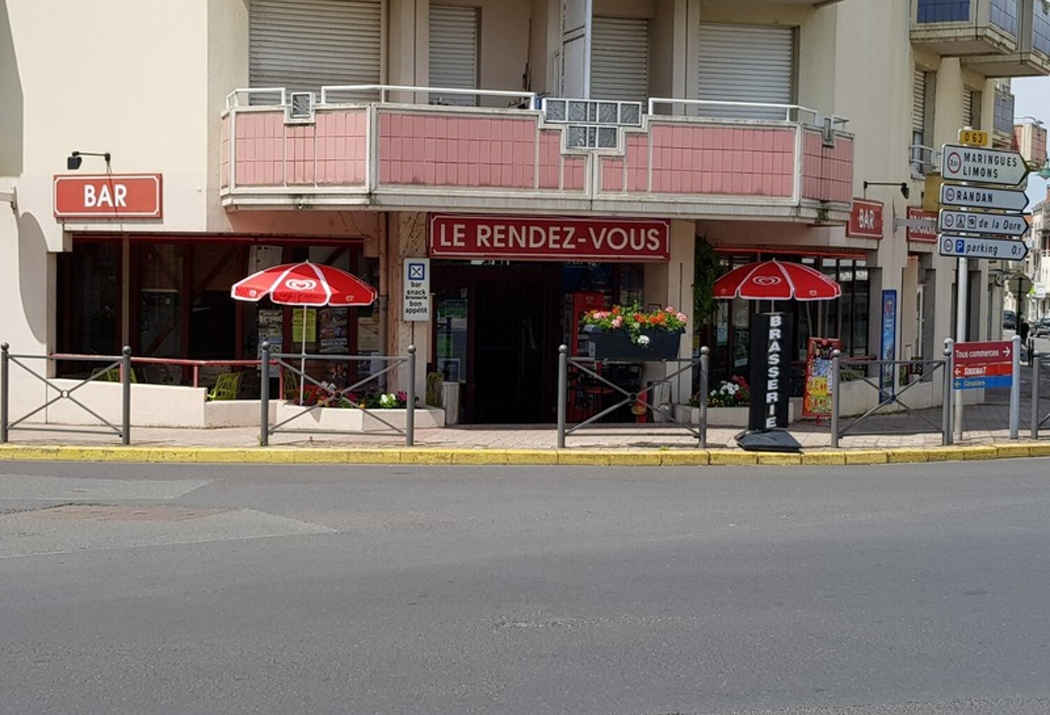 Local commercial à vendre à PUY-GUILLAUME (63) — photo 1