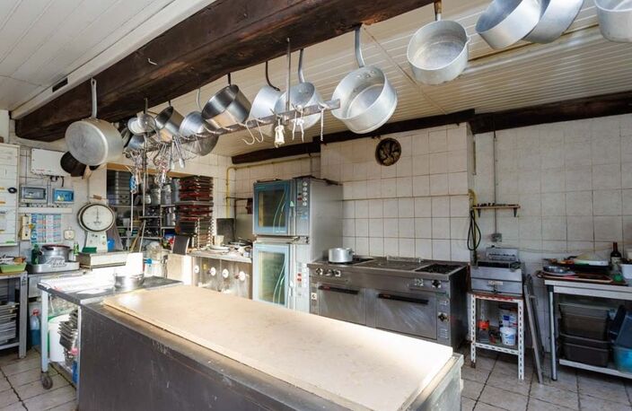 Fonds de commerce Traiteur à vendre DIGOIN (71) + maison et local — photo 5