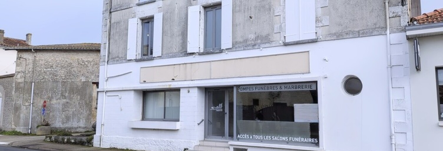 Immeuble  193 m² à vendre à Échiré (79410)