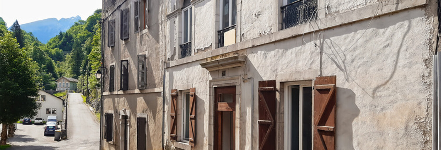 Immeuble  257 m² à vendre à Eaux-Bonnes (64440)