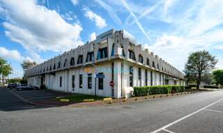 Local industriel  920 m² à louer à Évry-Courcouronnes (91080)