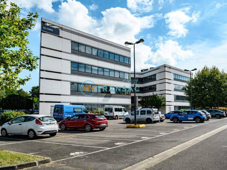 A louer Bureaux d'une surface de 610m² Courcouronnes — photo 1