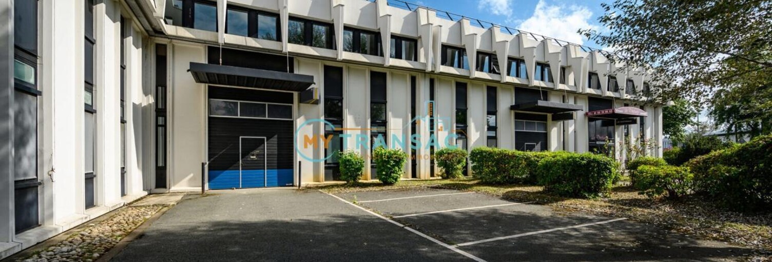 Local industriel  849 m² à louer à Évry-Courcouronnes (91080)