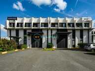 Local d'une surface de 849m² Courcouronnes — photo 4