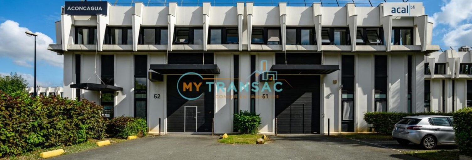 Local industriel  678 m² à louer à Évry-Courcouronnes (91080)