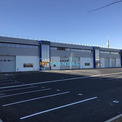 Local industriel  4125 €