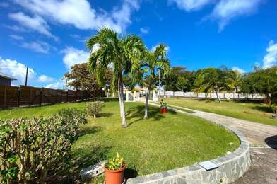 Maison 5 pièces 1900 €