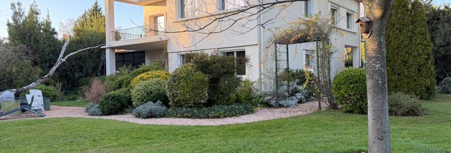 Maison 7 Pièces 196 m² à vendre à Avignon (84000)