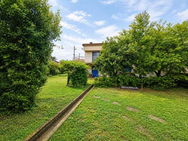 Maison À Vendre Maison 4 chambres avec garage — photo du bien