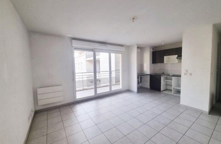 Appartement T3 avec Terrasse et 2 parkings — photo 2