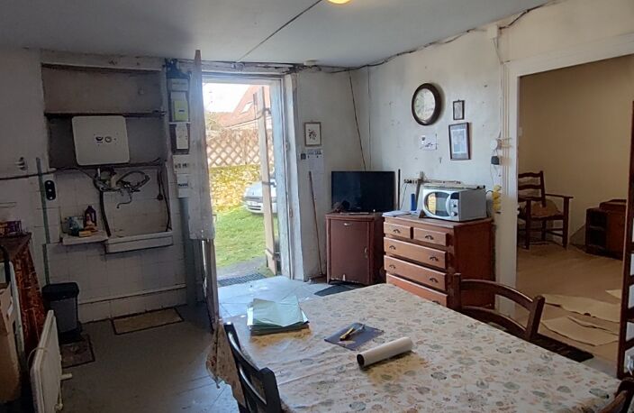 MAISON EN PIERRE A RESTAURER DE 50M² HAB + GRENIER AMENAGEABLE DE 20M², JOLI TERRAIN DE 9 759 M² + PETITES DEPENDANCES, LE TOUT A RESTAURER — photo 4