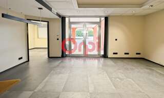 Commerce  69 m² à louer à Fréjus (83600)