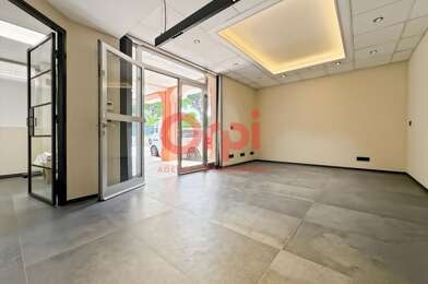 Commerce  890 €