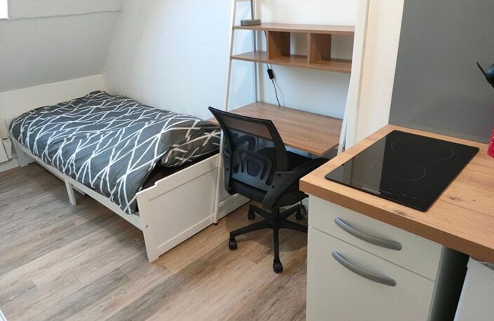 LE HAVRE - CHAMBRE MEUBLE — photo 2