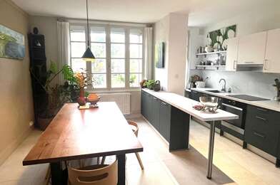Appartement 4 pièces 330750 €
