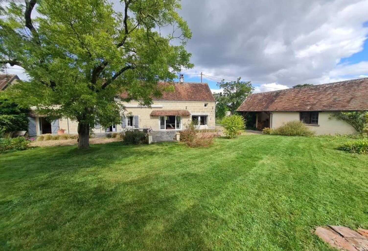 vallée de Ronsard, Longère de charme avec piscine, ancienne dépendance de manoir — photo 1
