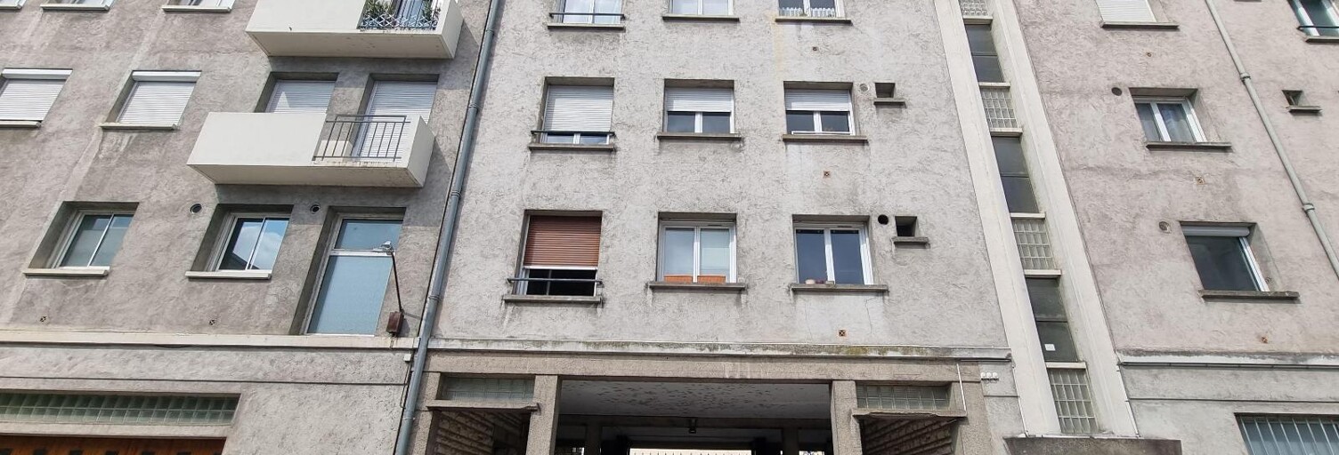 Garage   m² à louer à Tours (37000)