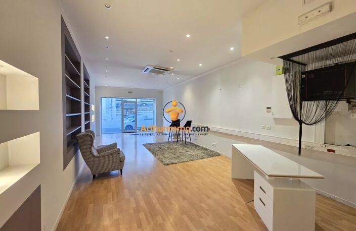 Local polyvalent 95 m²  avec cave — photo 2