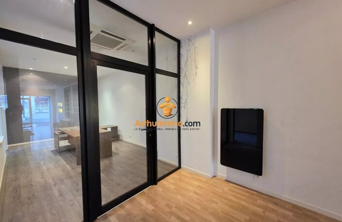 Local polyvalent 95 m²  avec cave — photo 3