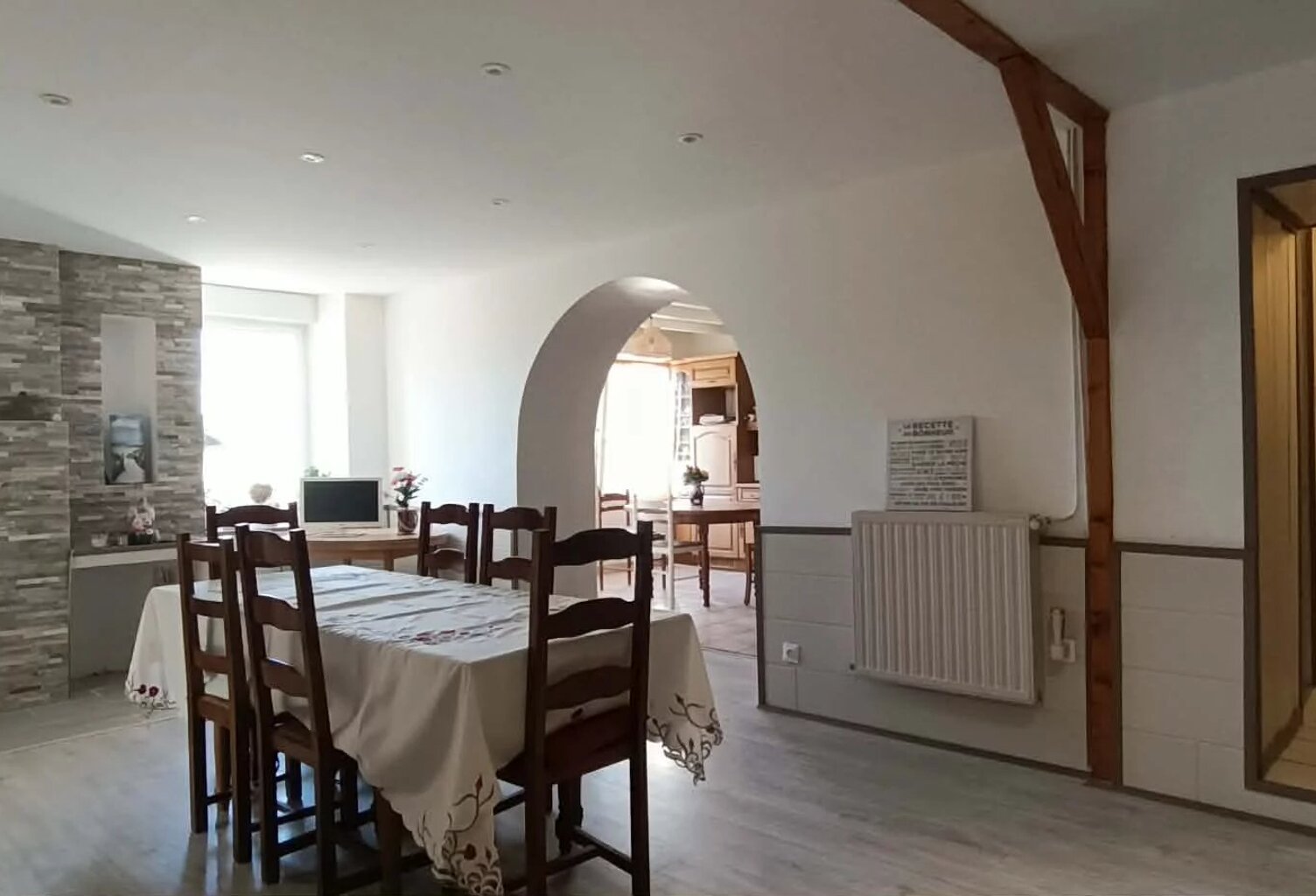 ROHAN - GRANDE MAISON FAMILIALE 6 CHAMBRES — photo 1