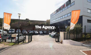 Commerce  824 m² à vendre à La Ciotat (13600)