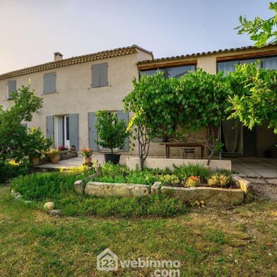 Maison 9 pièces 674500 €